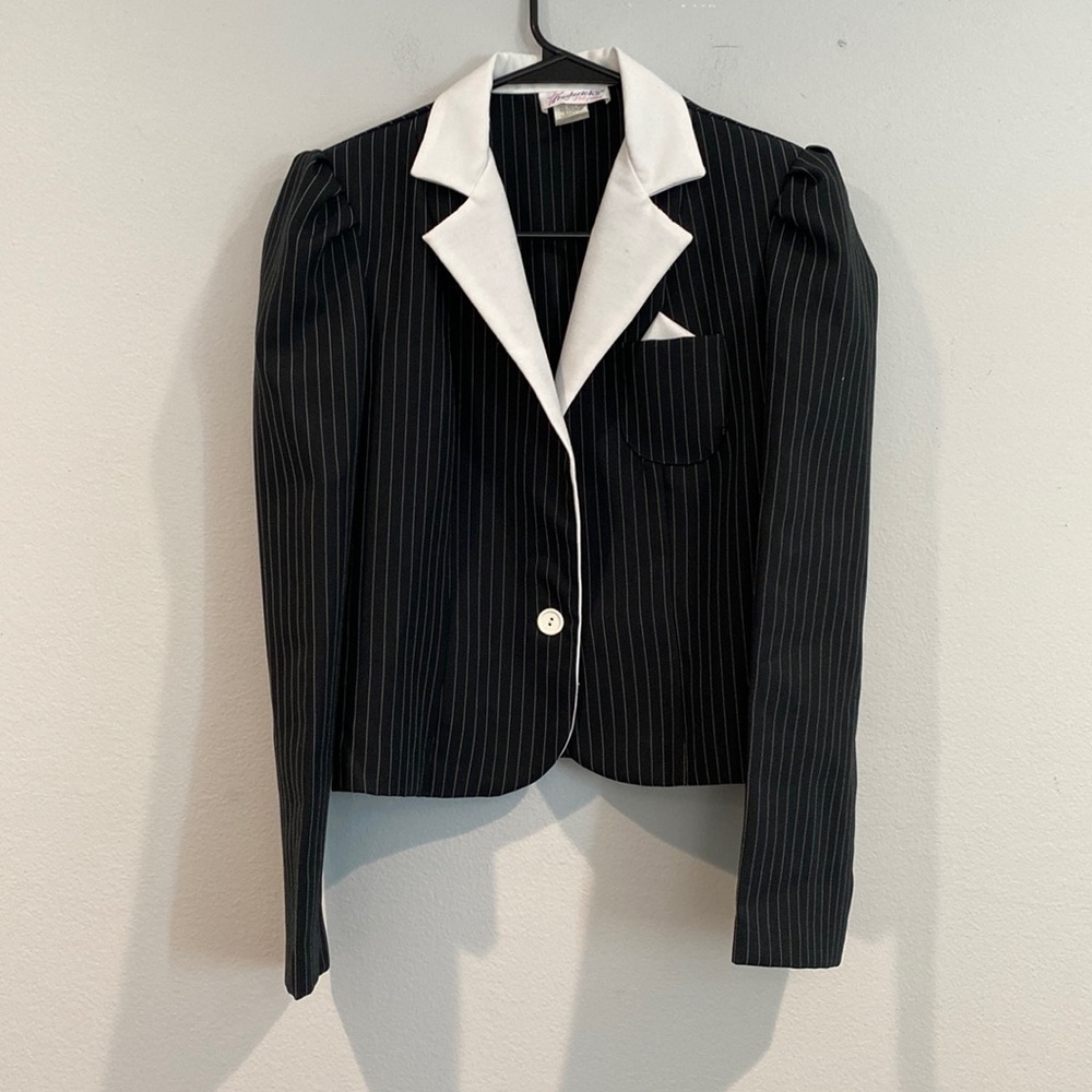 Fredericks of Hollywood Black and White Blazer-One Button-Shoulder pads-Size 5/6